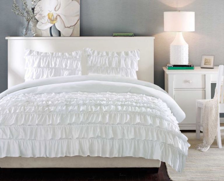 15 Cute Dorm Room Ideas and Tips. Tricks For Organization & Decorating Your Dorm Room.