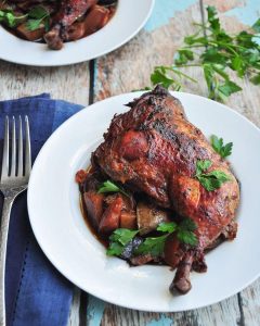 Delicious healthy slow cooker recipes with chicken for the family on the go.